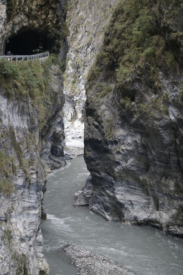 Marble gorge and turquoise river in Taroko National Park, Hualien