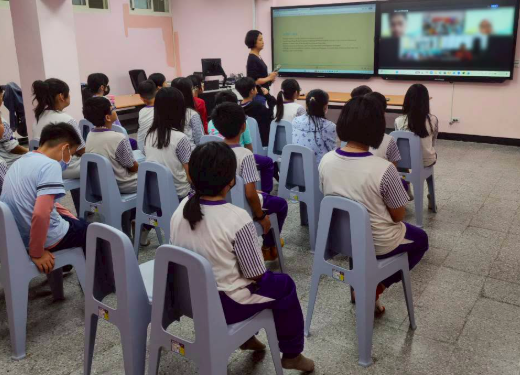 KangLang fifth graders hold their first online international exchange with KidsStar School in Indonesia